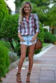 /album/fotogaleria/zara-camisas-blusas-dolores-promesas-pantalones-look-index-middle-jpg/